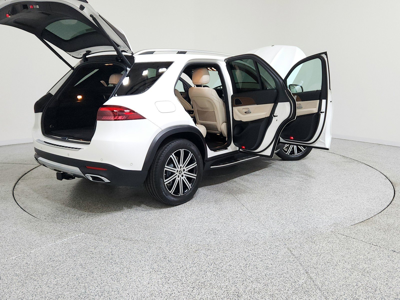 Certified 2025 Mercedes-Benz GLE 350 4MATIC image 7