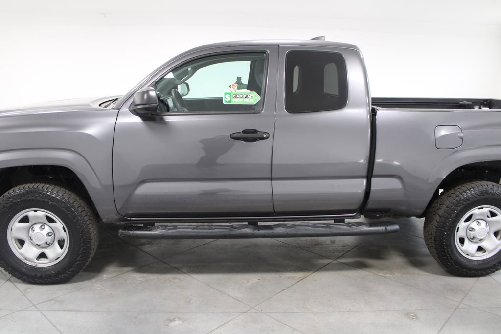 Used 2022 Toyota Tacoma SR image 6