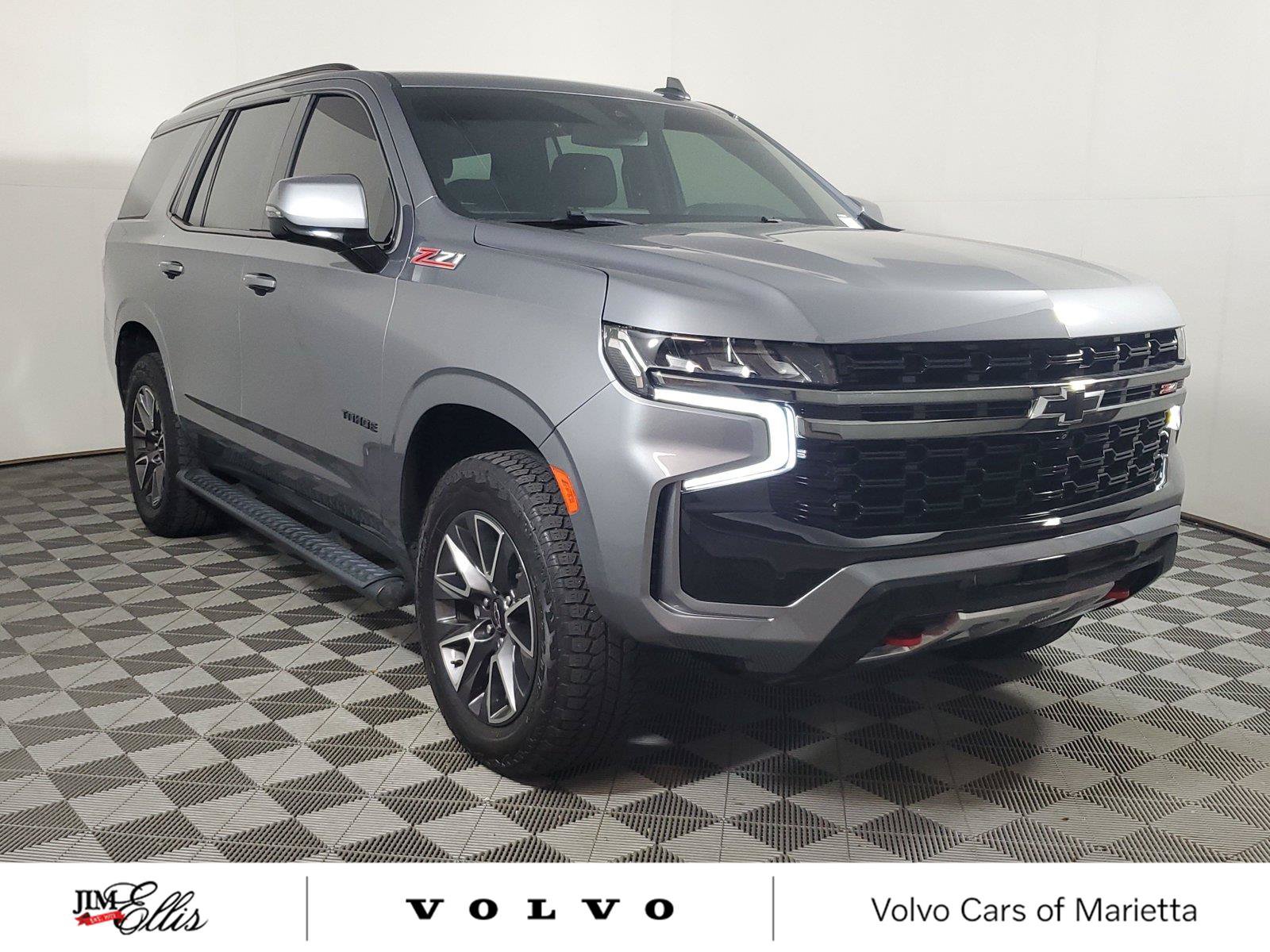 Used 2022 Chevrolet Tahoe Z71 w/ Luxury Package AWD/4WD image 1