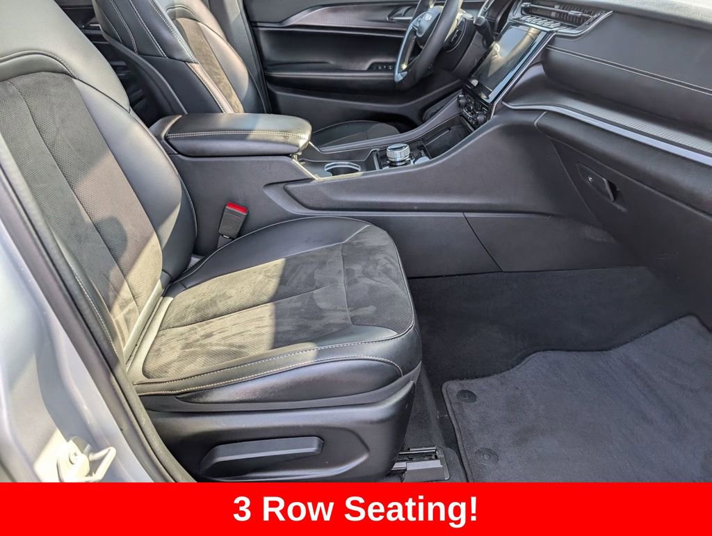 Used 2024 Jeep Grand Cherokee L Altitude AWD/4WD image 44