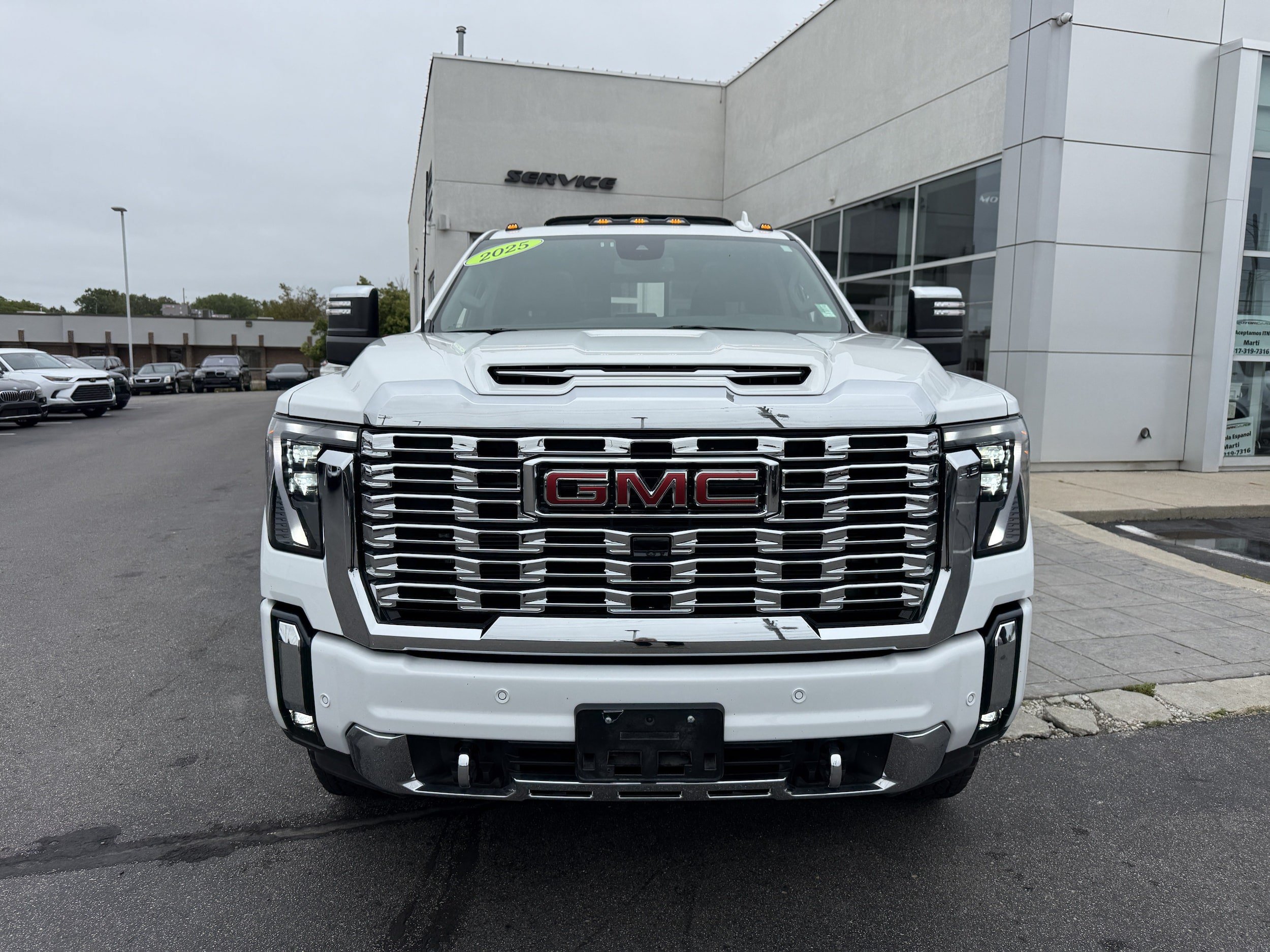Used 2025 GMC Sierra 2500 Denali AWD/4WD image 8