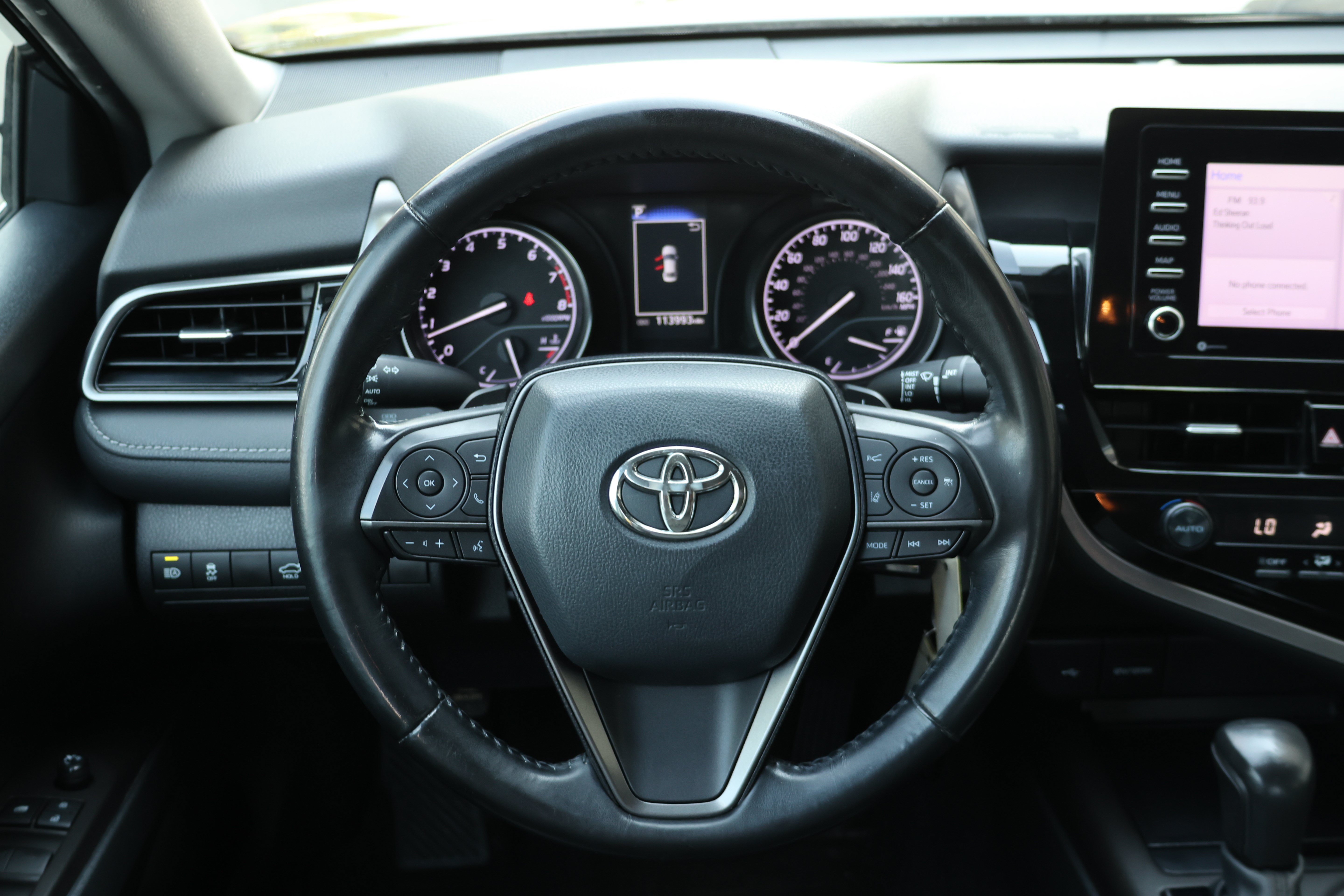 Used 2021 Toyota Camry SE FWD image 25