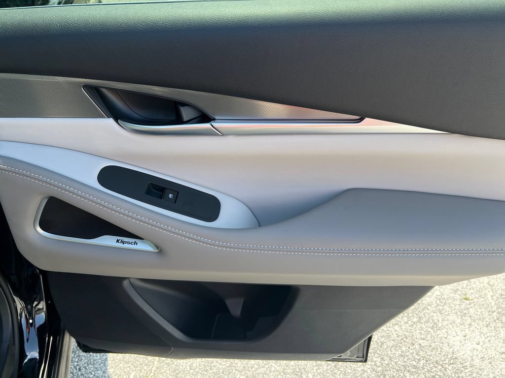 New 2027 INFINITI QX60 Luxe w/ Cargo Package AWD/4WD image 17