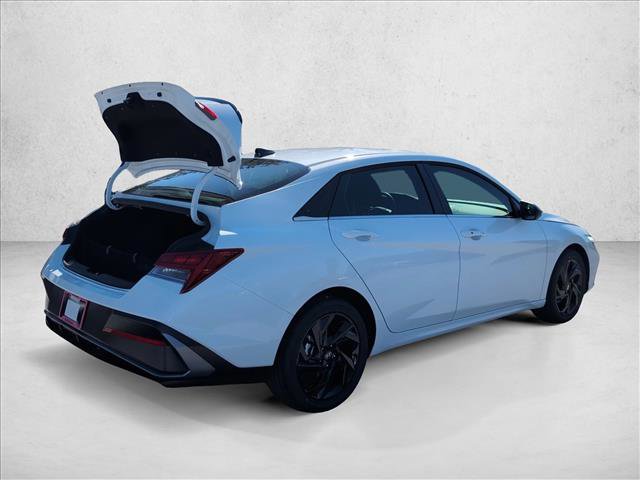 New 2026 Hyundai Elantra SEL Sport Premium image 5