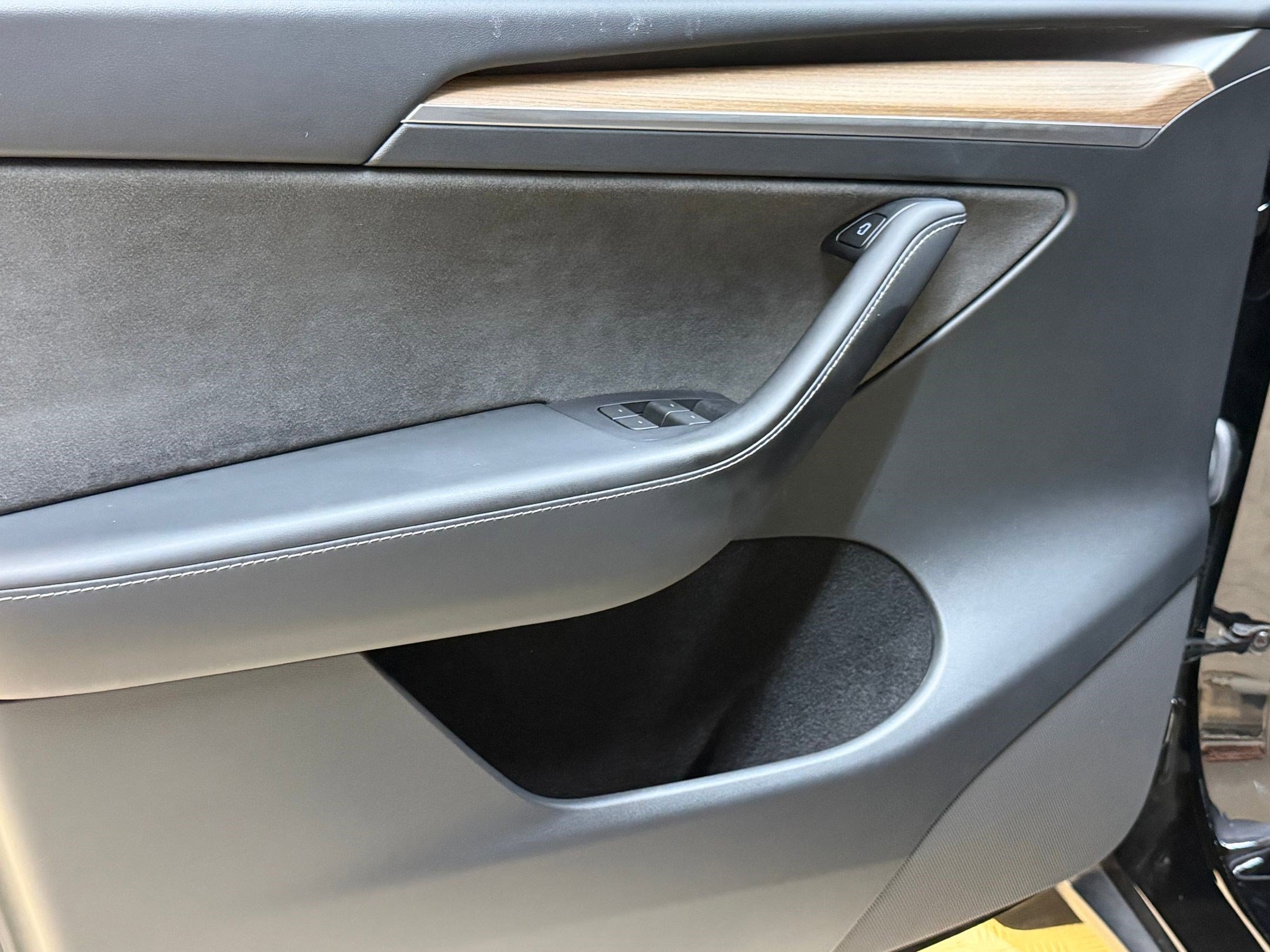Used 2023 Tesla Model Y Long Range AWD/4WD image 12