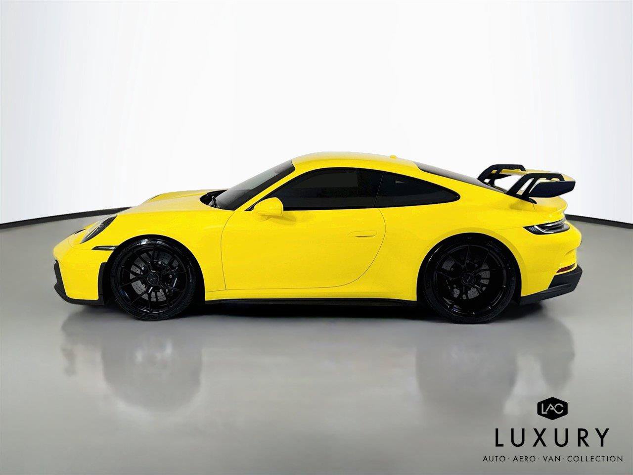 Used 2022 Porsche 911 GT3 RWD image 9