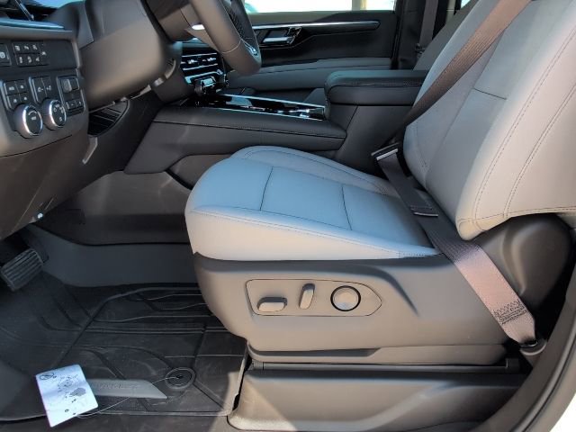 New 2026 Chevrolet Suburban LS AWD/4WD image 12