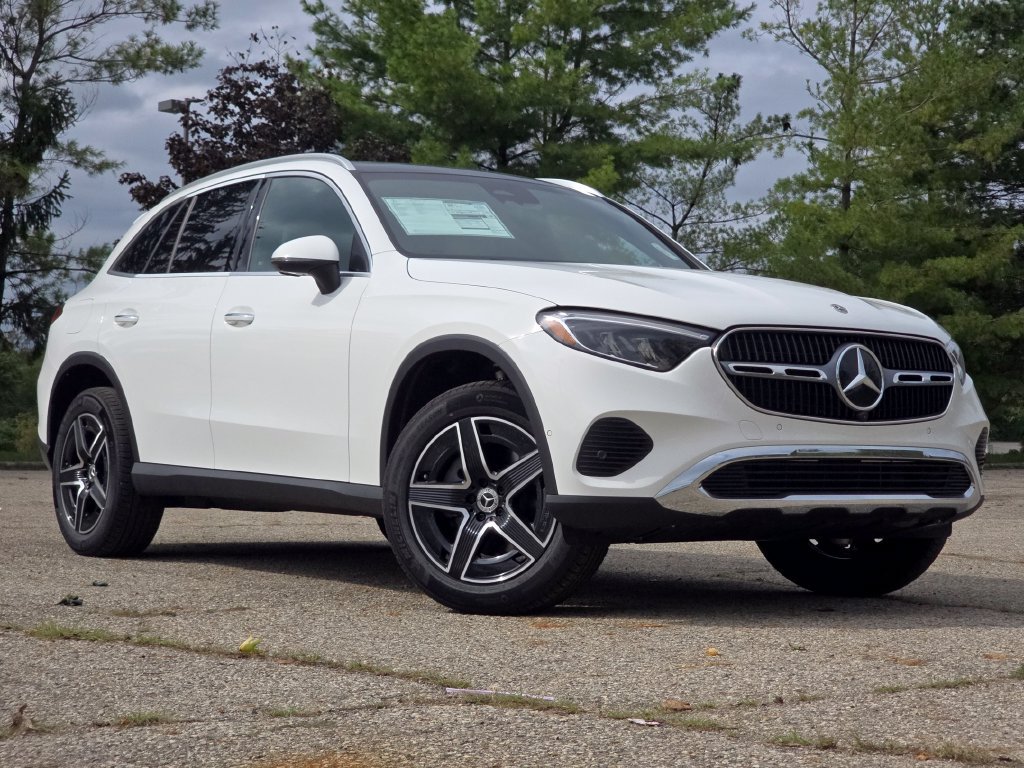 New 2027 Mercedes-Benz GLC 300 4MATIC image 1