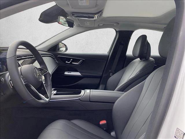 Used 2025 Mercedes-Benz E 350 4MATIC Sedan image 17