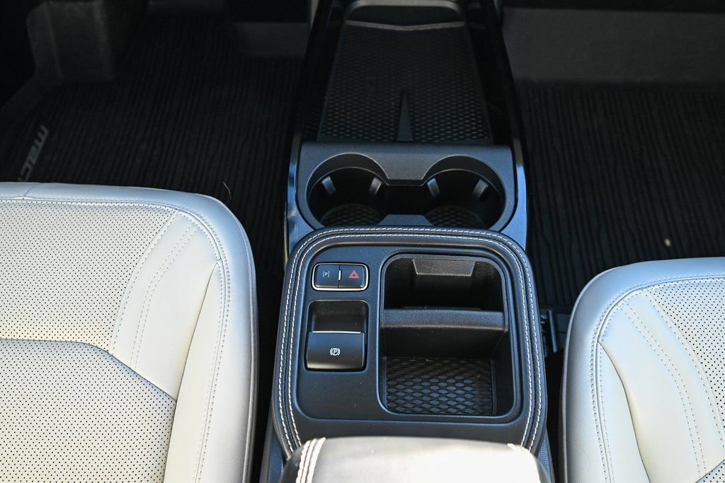 Certified 2025 Ford Mustang Mach-E Premium image 34