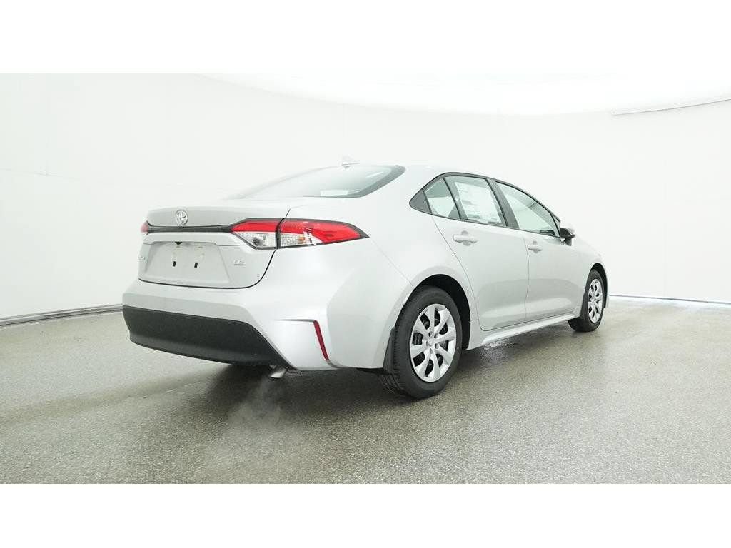 Used 2025 Toyota Corolla LE FWD image 29