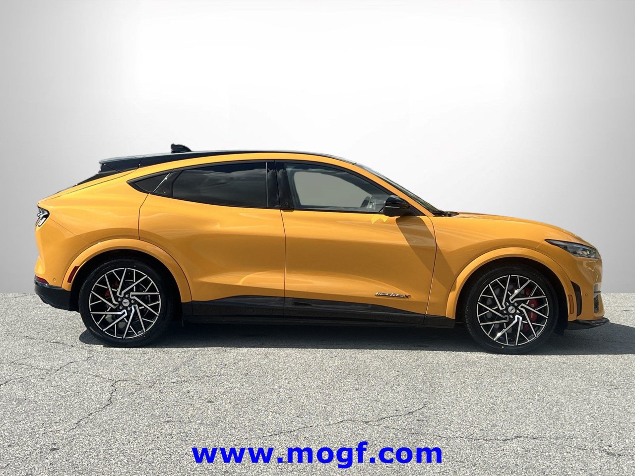 Used 2022 Ford Mustang Mach-E GT w/ GT Performance Edition AWD/4WD image 26
