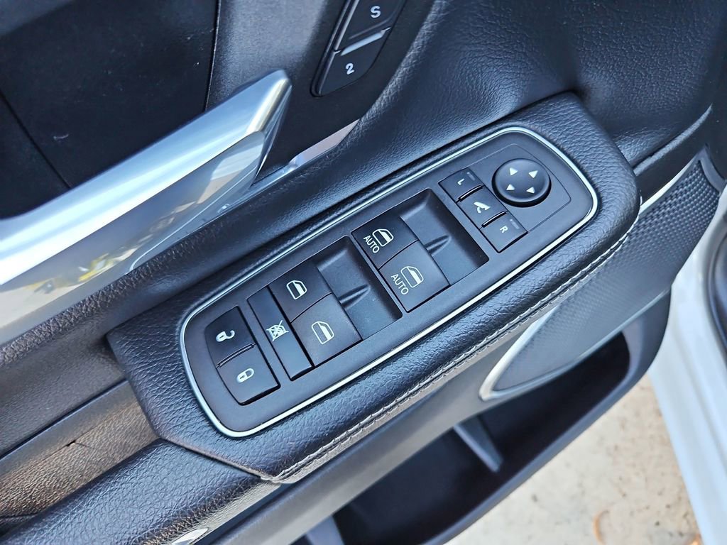Used 2024 RAM 1500 Laramie image 28