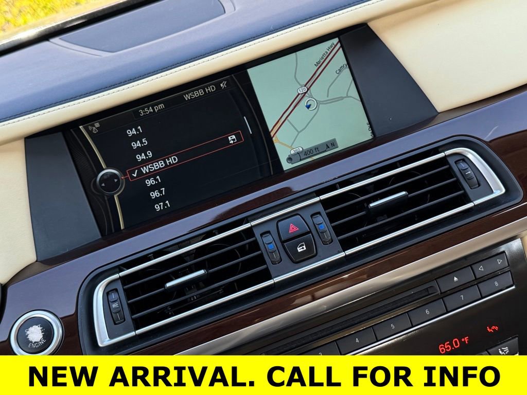 Used 2011 BMW 750Li w/ Luxury Rear Seating Pkg image 27