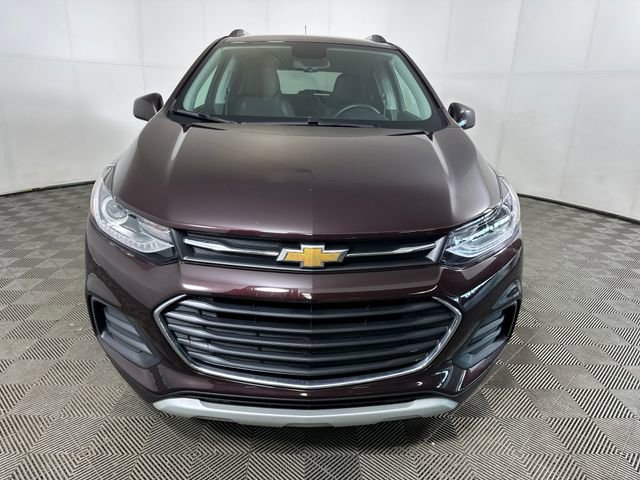 Used 2022 Chevrolet Trax LT w/ LT Convenience Package image 8