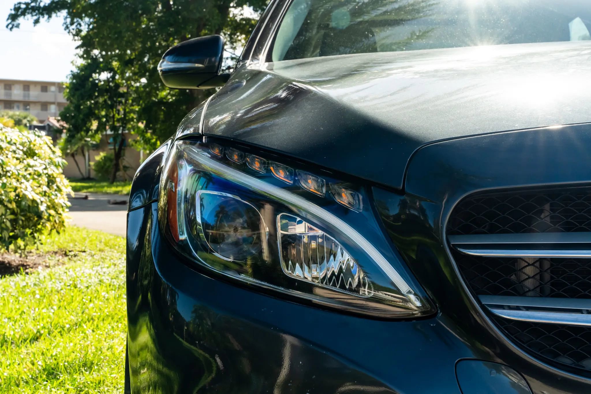 Used 2015 Mercedes-Benz C 300 Sedan w/ Premium 1 Package image 32