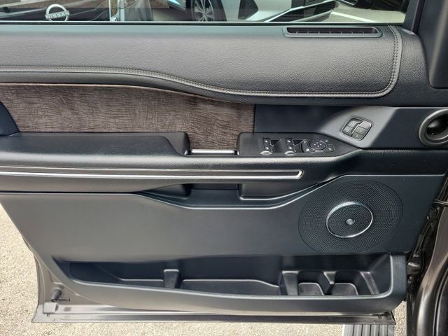Used 2021 Ford Expedition Max Limited RWD image 18