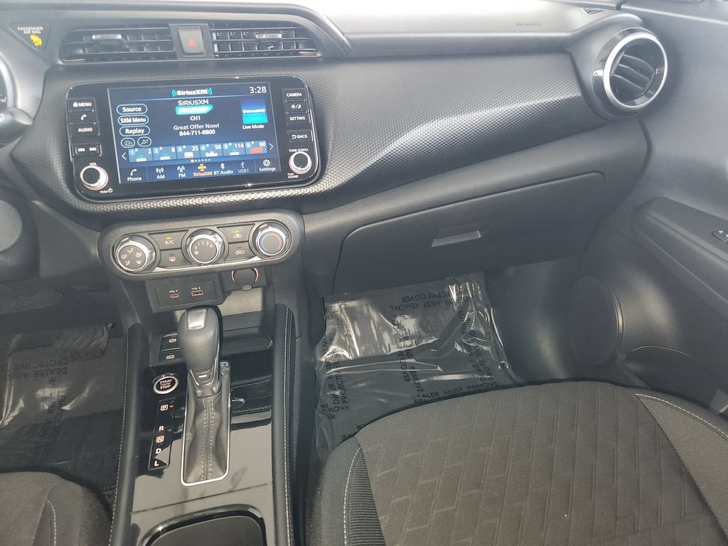 Used 2024 Nissan Kicks SV FWD image 17