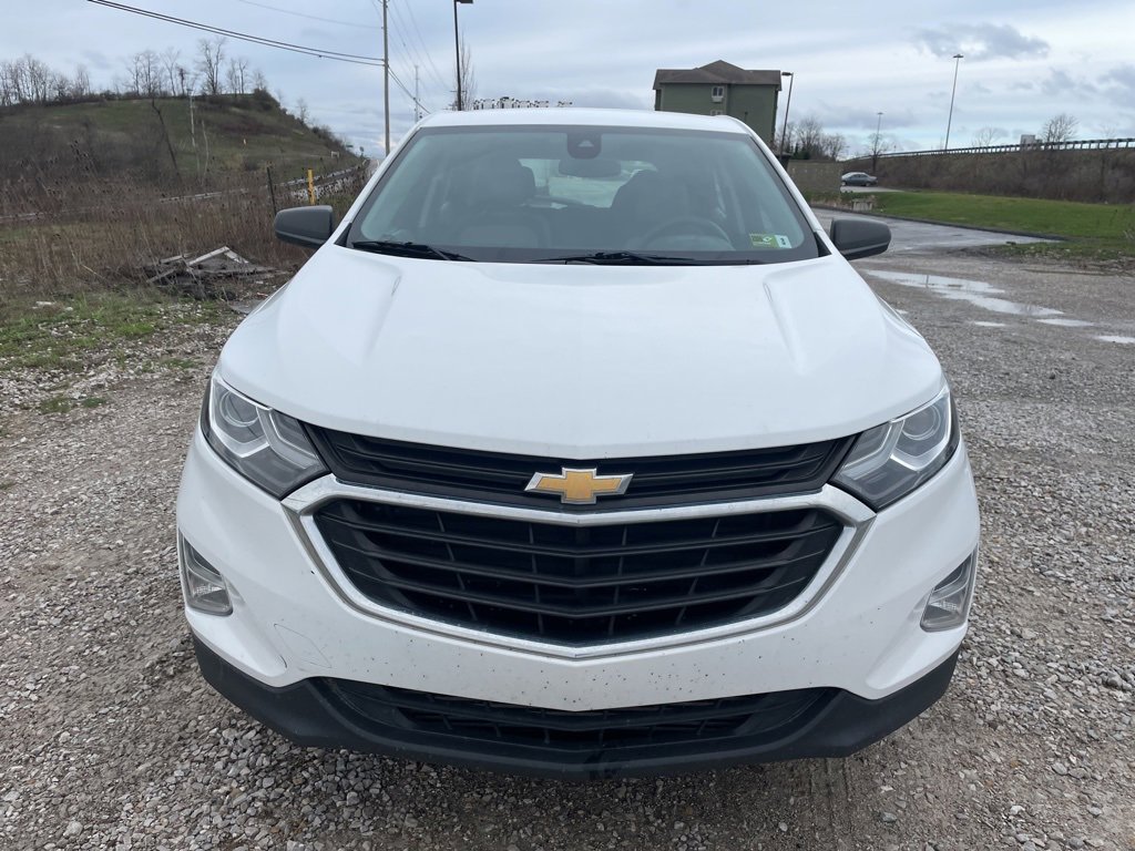 Used 2021 Chevrolet Equinox LS image 2