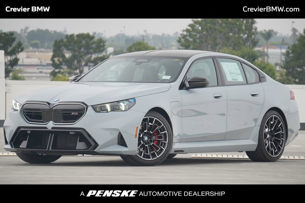 New 2025 BMW M5 w/ Carbon Package