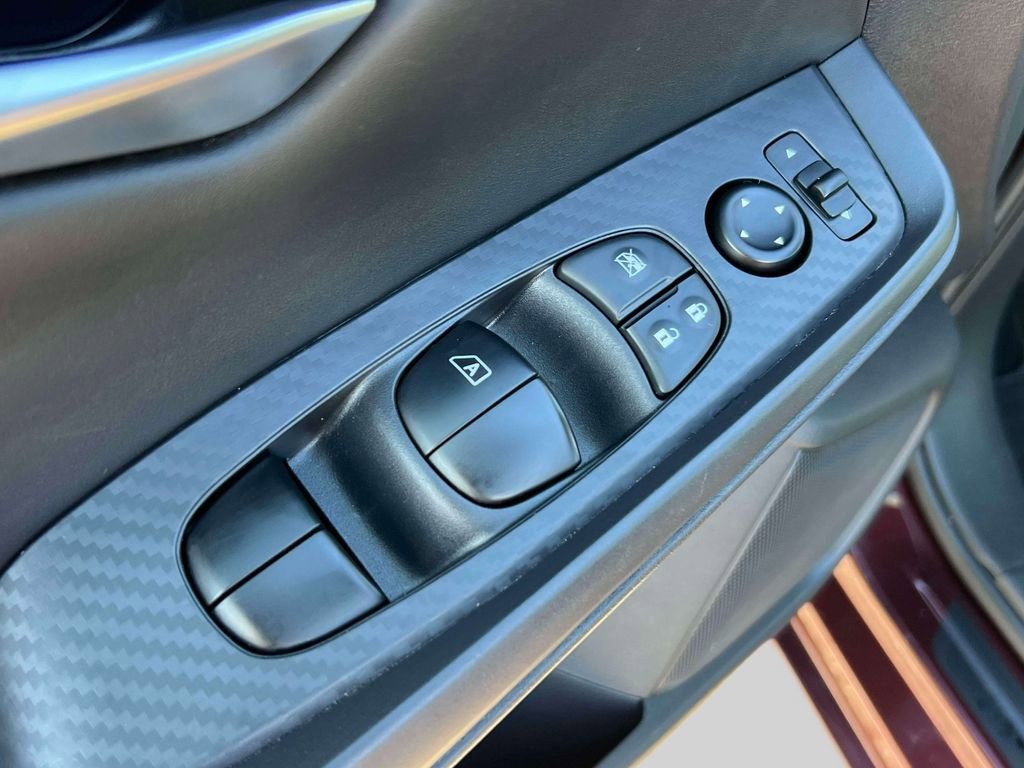 Certified 2025 Nissan Sentra SV image 17