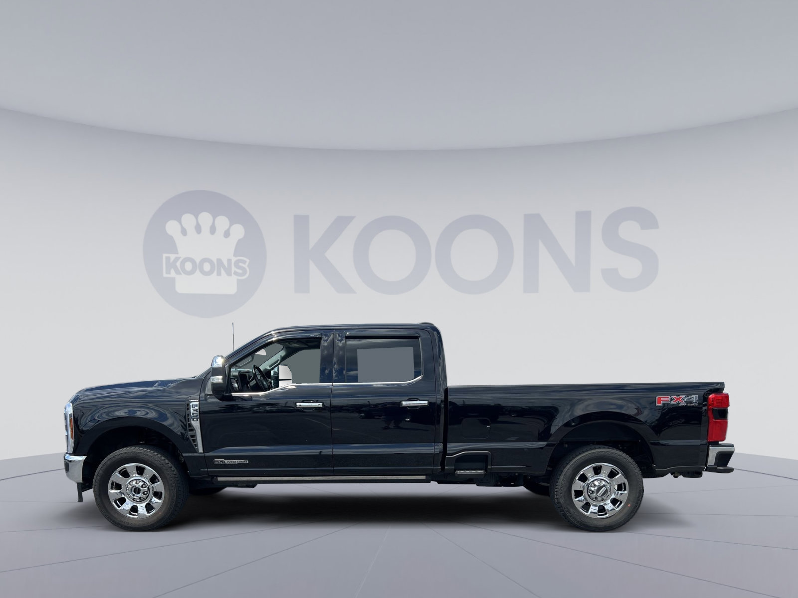 Certified 2025 Ford F350 Lariat w/ Lariat Ultimate Package AWD/4WD image 2