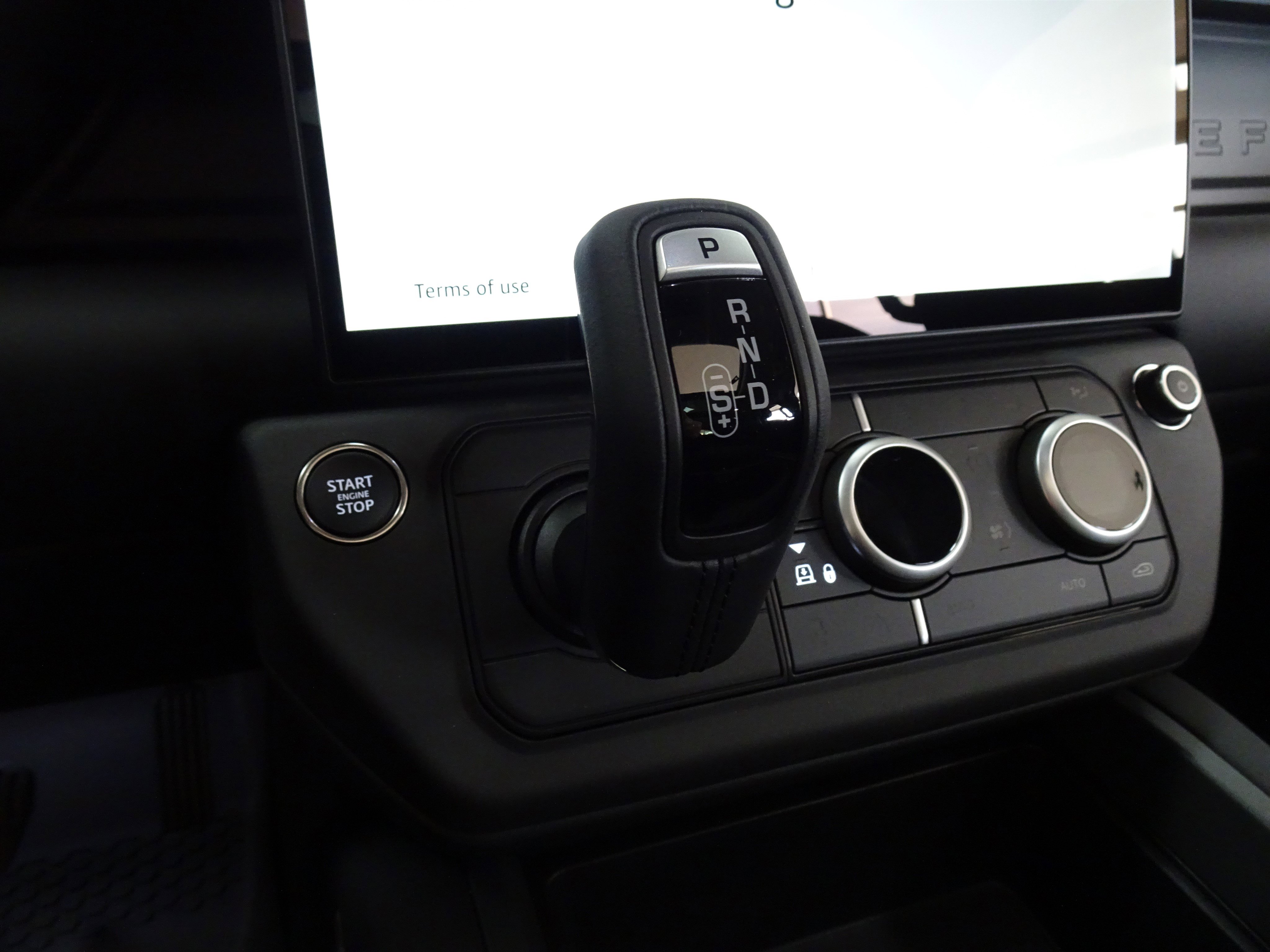 New 2026 Land Rover Defender 110 S image 22