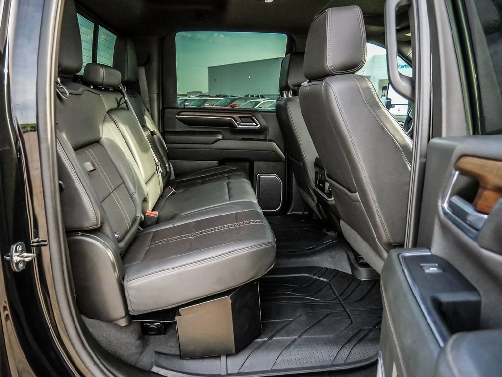 Used 2024 Chevrolet Silverado 2500 High Country w/ High Country Premium Package AWD/4WD image 29