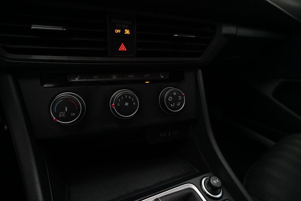 Used 2024 Volkswagen Jetta Sport FWD image 19
