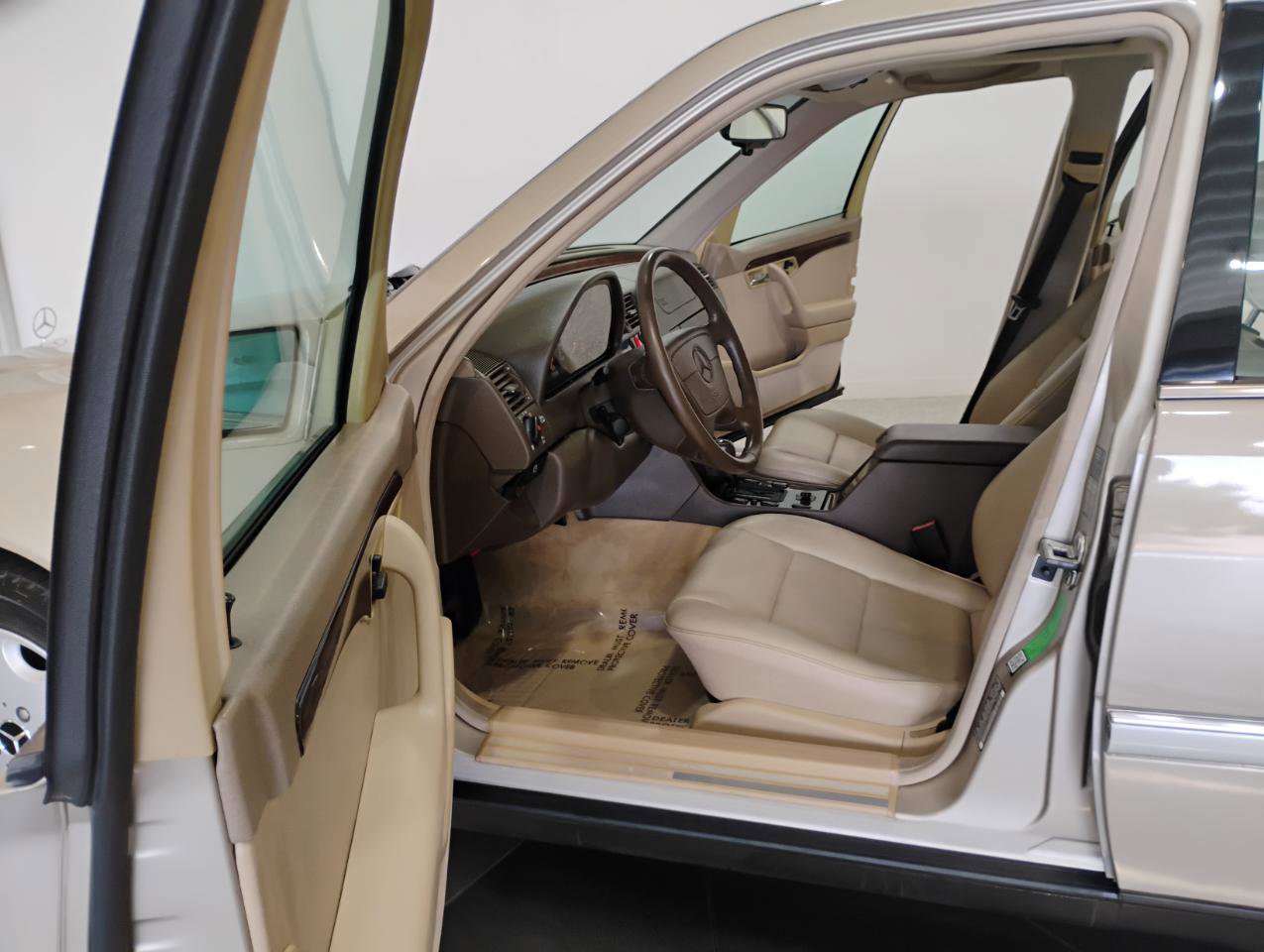 Used 1996 Mercedes-Benz C 280 Sedan image 23