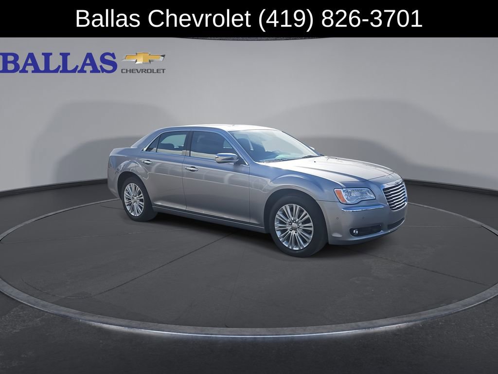 Used 2014 Chrysler 300 C w/ Light Group image 2
