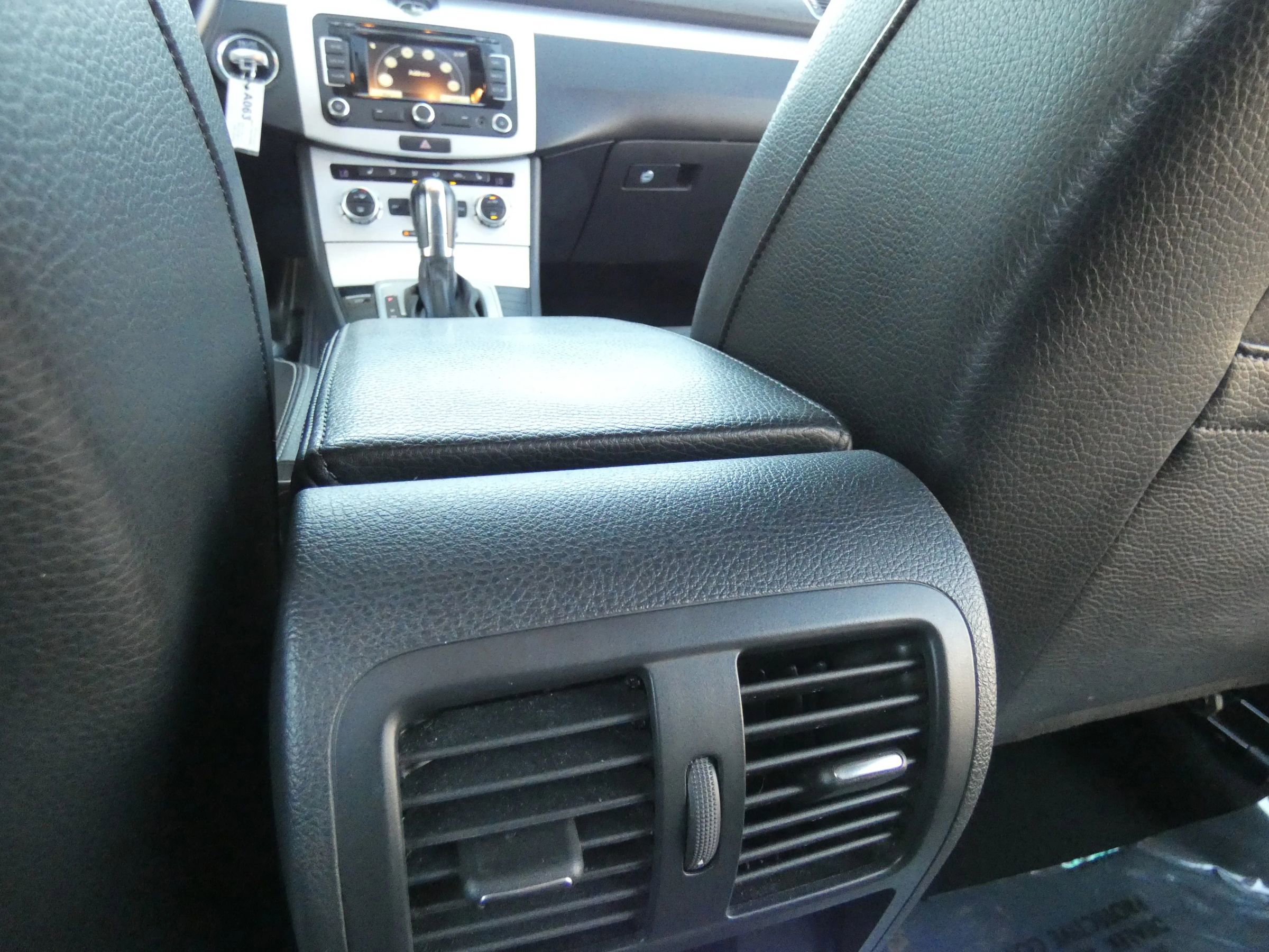 Used 2014 Volkswagen CC Sport image 50