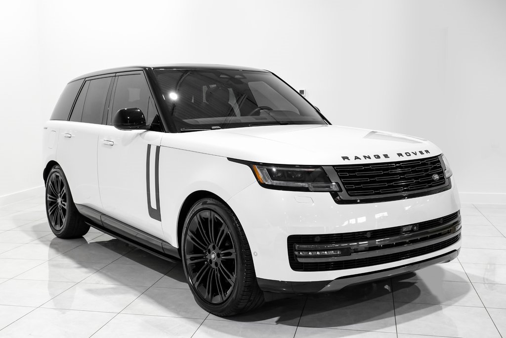 Used 2024 Land Rover Range Rover SE image 3