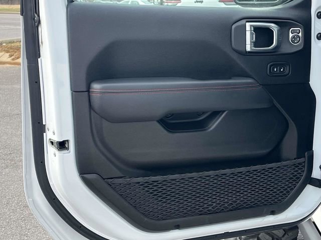 Used 2022 Jeep Gladiator Rubicon w/ Cold Weather Group image 14