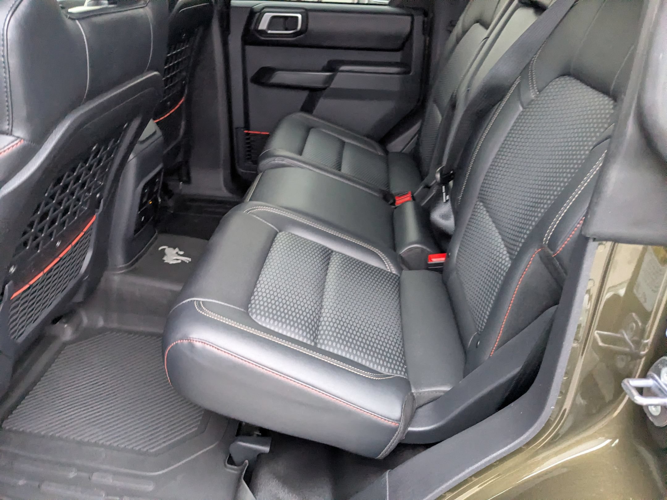 Used 2024 Ford Bronco Raptor w/ Interior Carbon Fiber Pack 6 AWD/4WD image 33