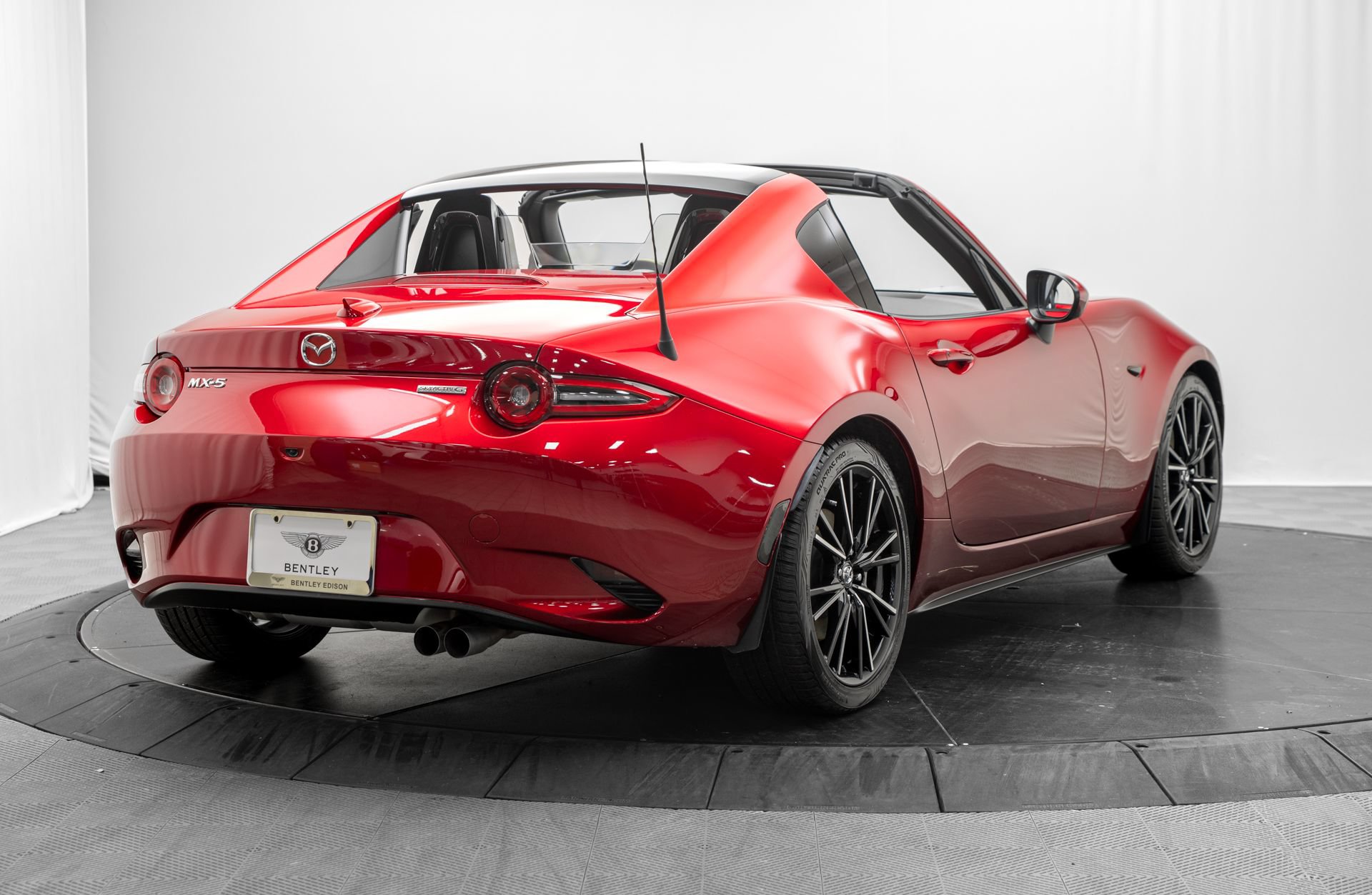 Used 2024 MAZDA MX-5 Miata RF Grand Touring RWD image 7