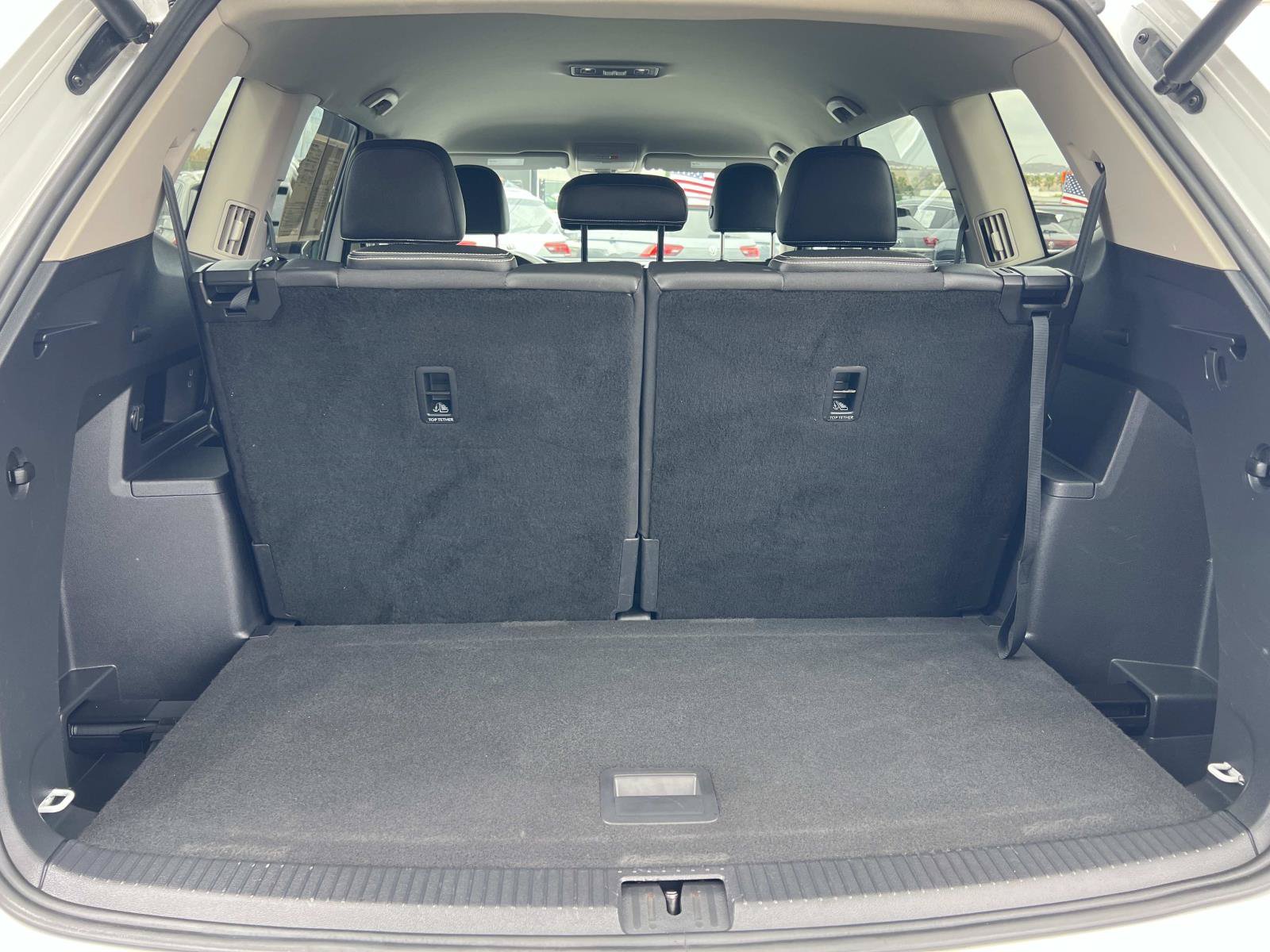 Certified 2023 Volkswagen Atlas SE w/ Black Wheel Package FWD image 23