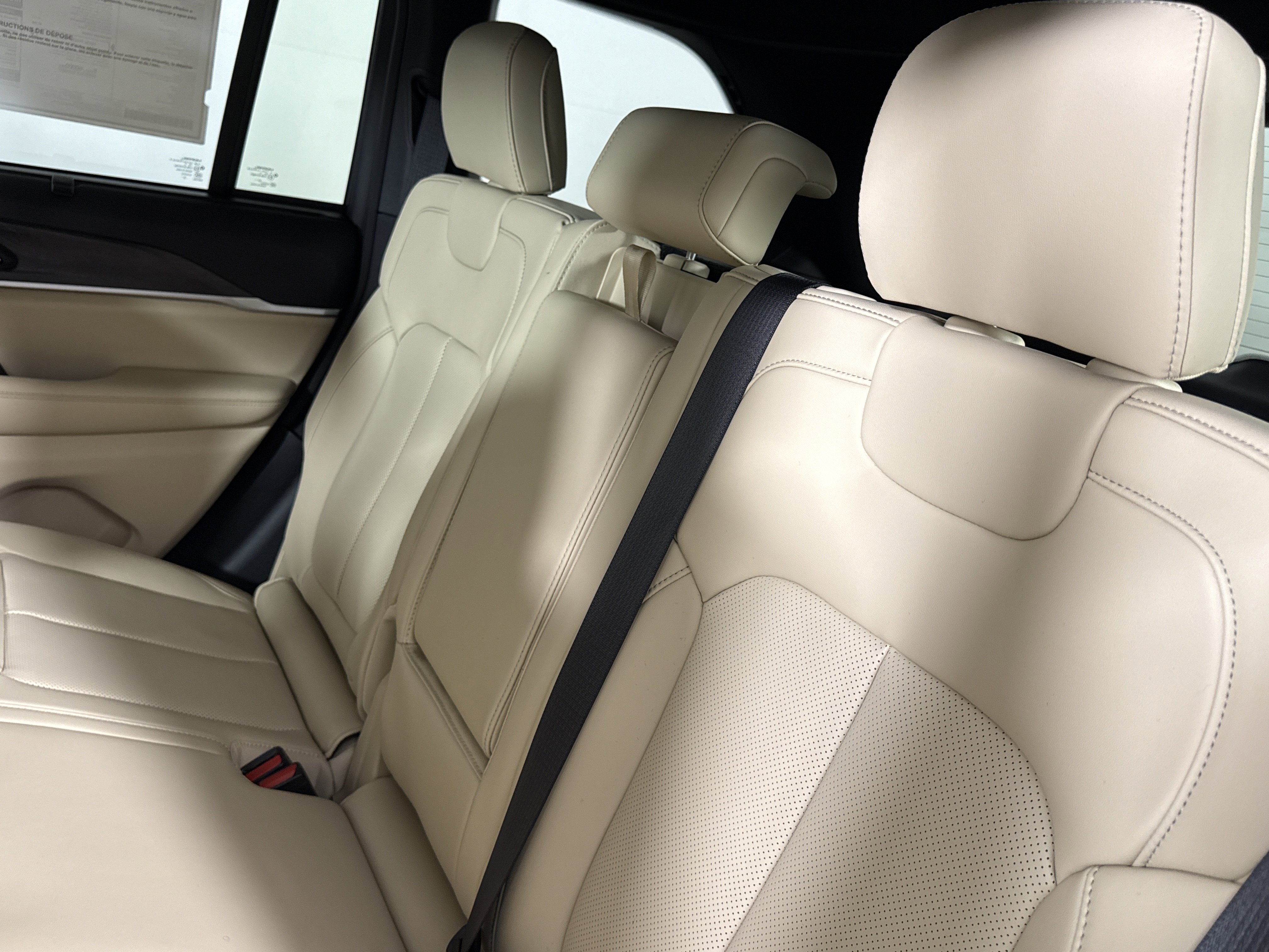 New 2025 Jeep Grand Cherokee Limited w/ Luxury Tech Group II image 10