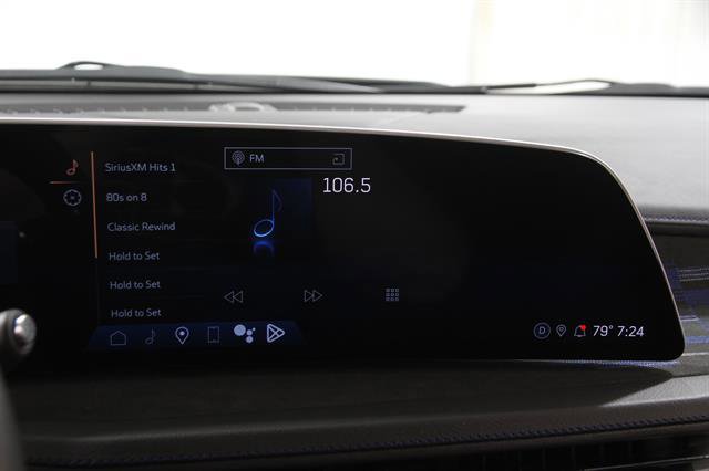 Used 2024 Cadillac XT4 Sport w/ Cold Weather Package image 10