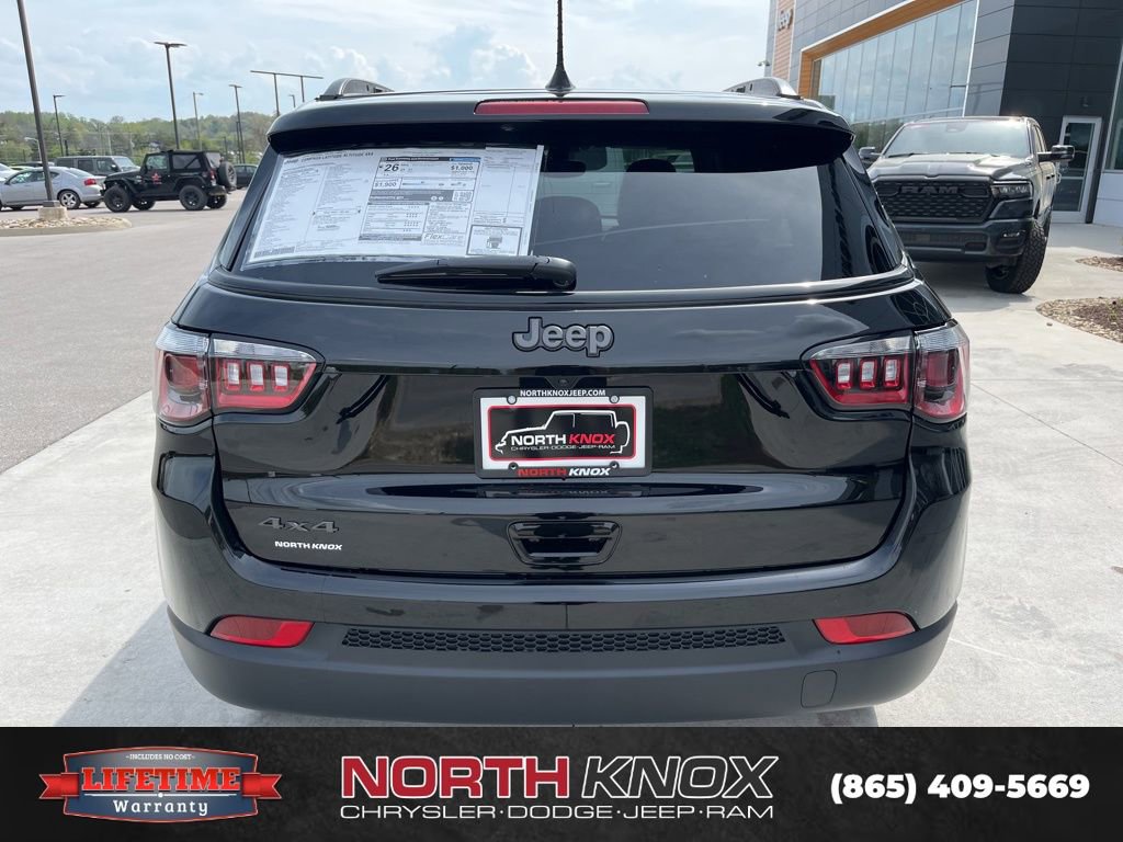 New 2026 Jeep Compass Latitude image 17