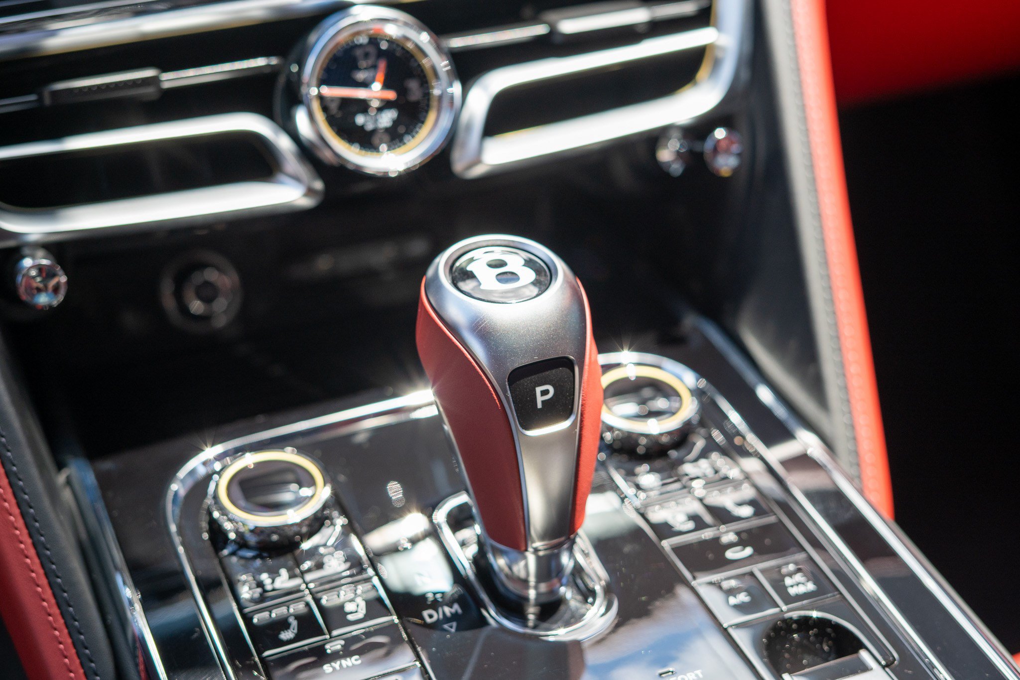 Used 2026 Bentley Flying Spur Plug-In Hybrid AWD/4WD image 17