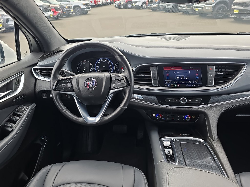 Used 2024 Buick Enclave Premium image 22