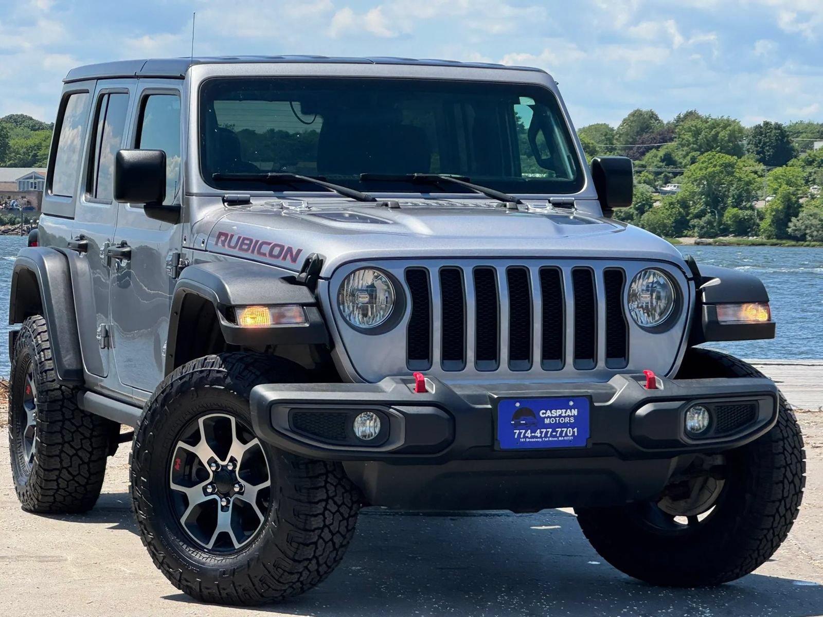 Used 2019 Jeep Wrangler Unlimited Rubicon w/ Cold Weather Group AWD/4WD image 2