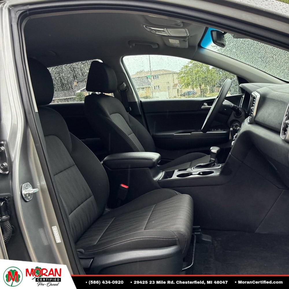 Used 2022 Kia Sportage LX FWD image 13