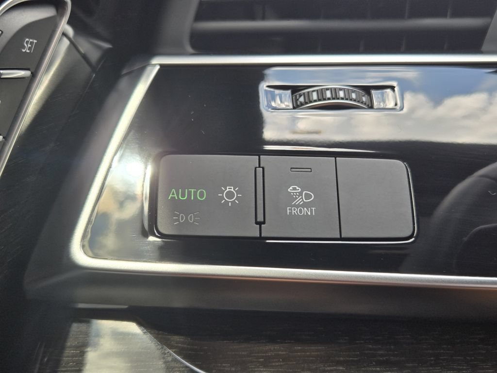 Certified 2025 Audi Q7 2.0T Premium Plus w/ Premium Plus Package AWD/4WD image 27