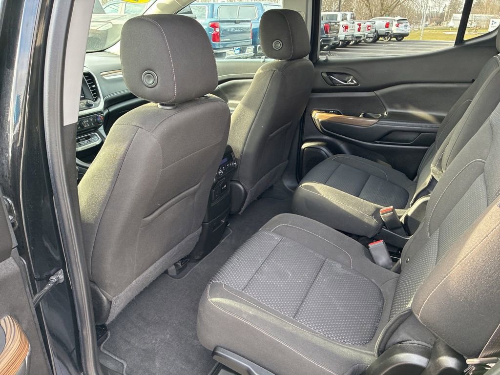 Used 2023 GMC Acadia SLE w/ Driver Convenience Package image 32