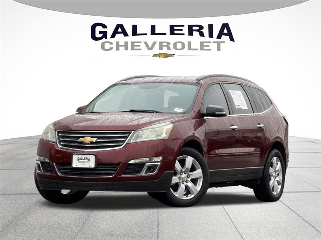 Used 2016 Chevrolet Traverse LT w/ Style and Technology Package image 2