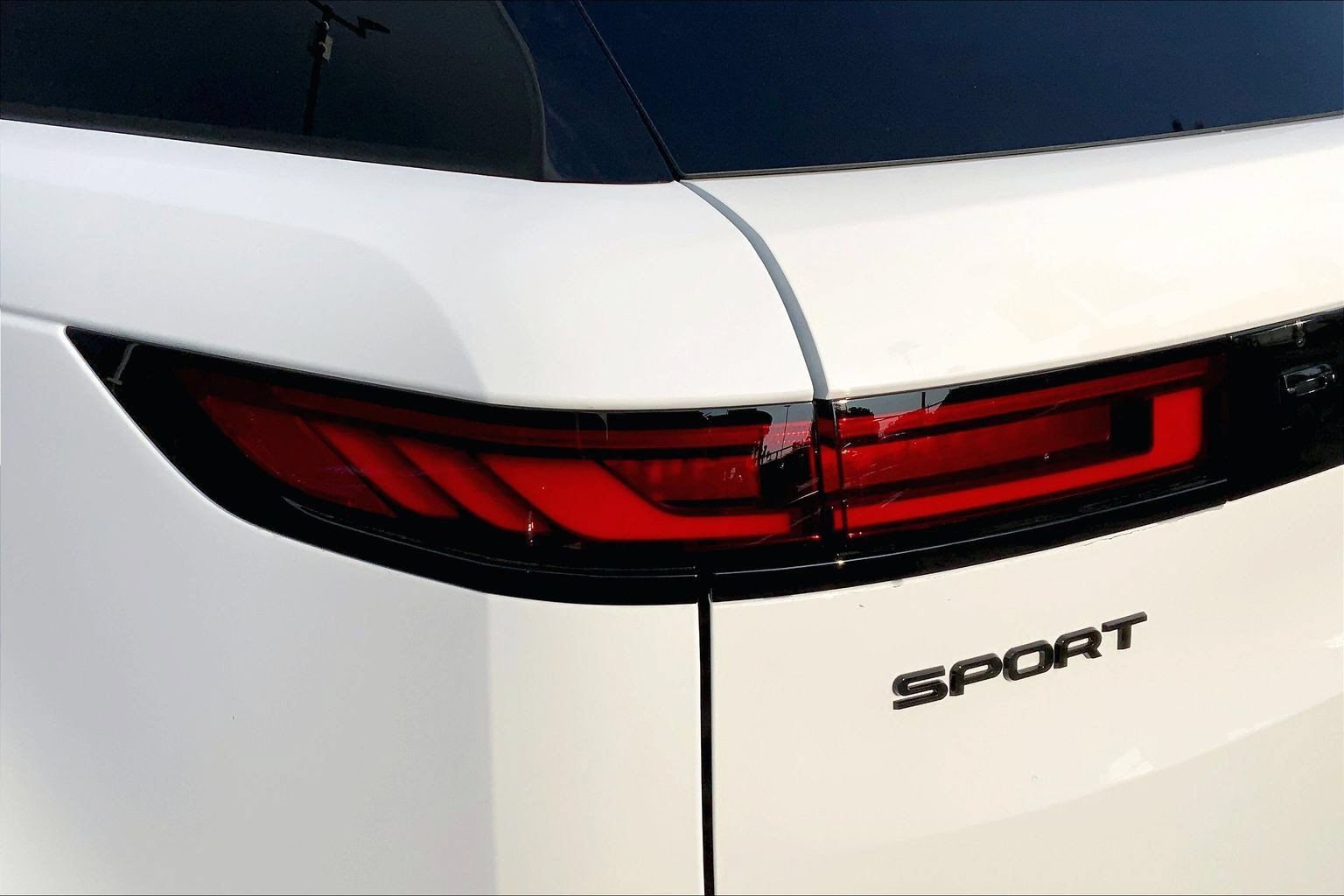 New 2026 Land Rover Range Rover Sport SE AWD/4WD image 5