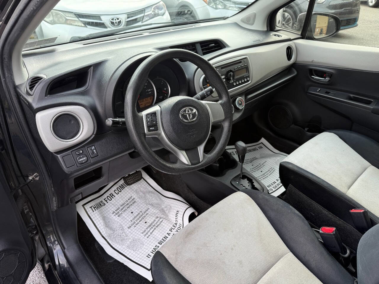 Used 2012 Toyota Yaris LE image 10