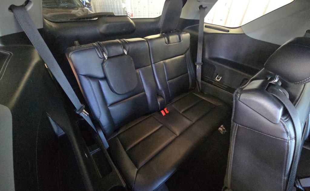 Used 2024 Ford Explorer Limited image 39